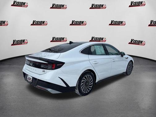 2025 Hyundai SONATA Hybrid Limited