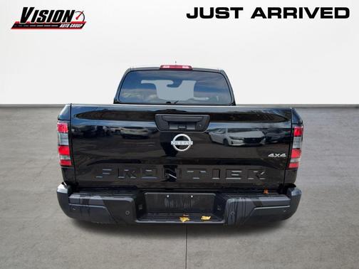 2023 Nissan Frontier S