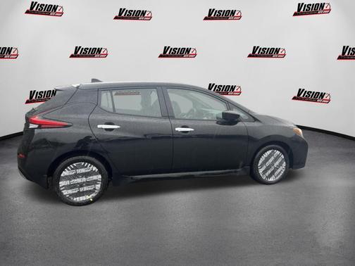 2024 Nissan Leaf SV PLUS