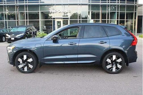 2025 Volvo XC60 Plus