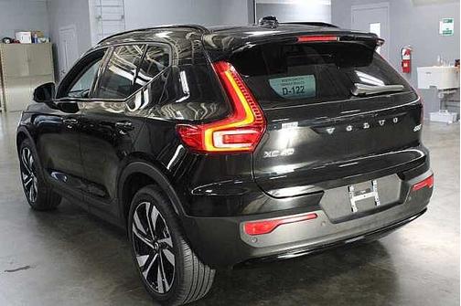 2024 Volvo XC40 