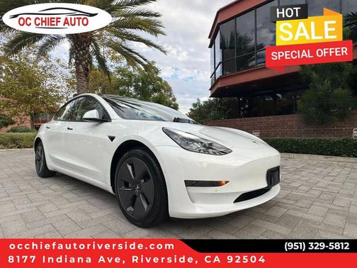 Pearl White Multi-Coat 2023 Tesla Model 3 Standard Range