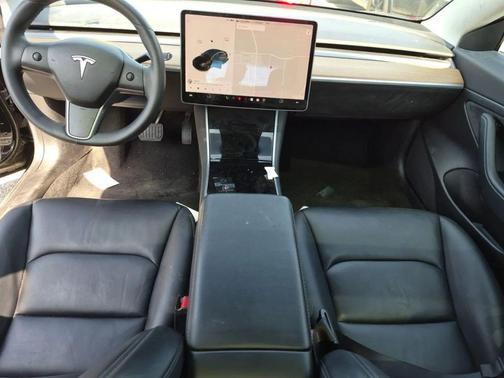 Solid Black 2020 Tesla Model 3 Standard Range Plus