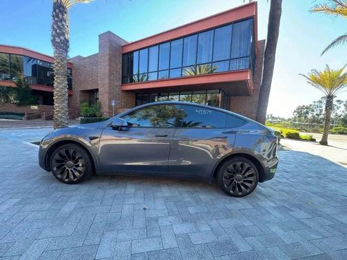 Stealth Grey 2024 Tesla Model Y Long Range Dual Motor All-Wheel Drive