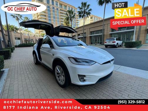 Pearl White Multi-Coat 2017 Tesla Model X 75D