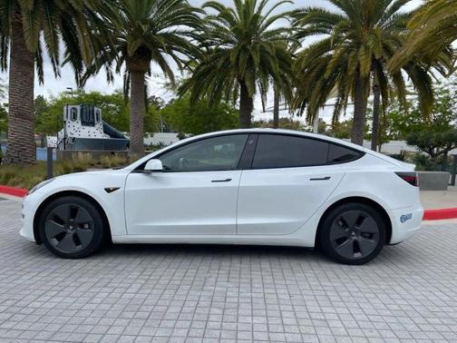 2023 Tesla Model 3 Standard Range
