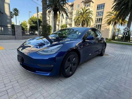 2023 Tesla Model 3 Standard Range