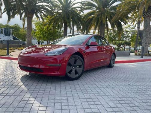 2022 Tesla Model 3 Standard Range