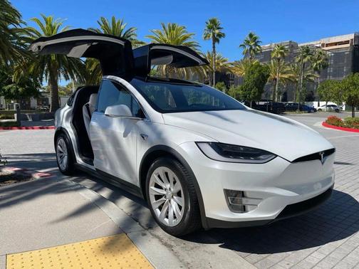 2017 Tesla Model X 75D