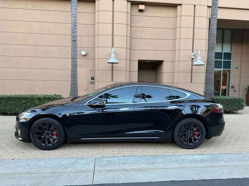 2017 Tesla Model S 75