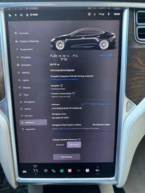 2017 Tesla Model S 75