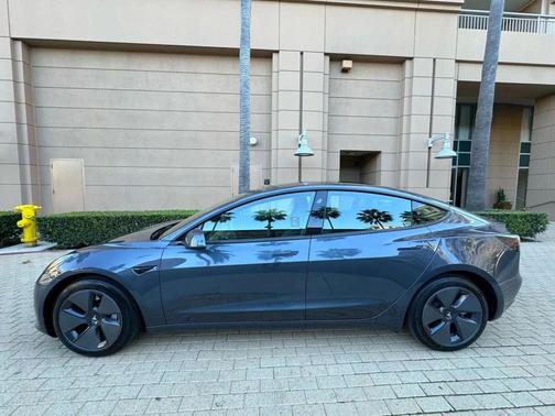 Gray 2023 Tesla Model 3 Standard Range