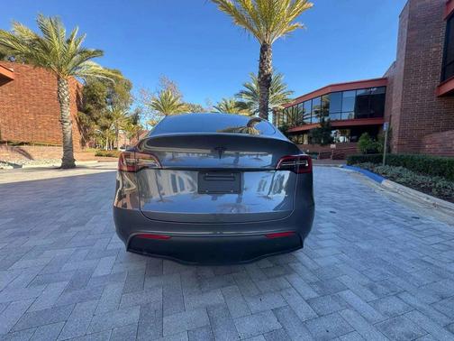 Gray 2022 Tesla Model Y Performance Dual Motor All-Wheel Drive