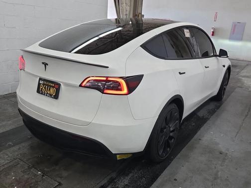 2022 Tesla Model Y Performance Dual Motor All-Wheel Drive