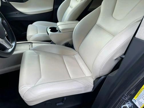 Gray 2018 Tesla Model X 100D