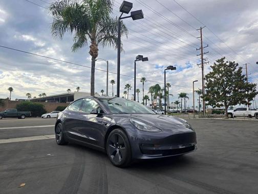 2023 Tesla Model 3 Standard Range
