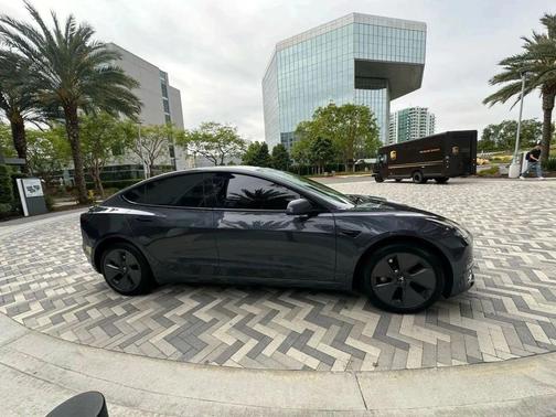 2023 Tesla Model 3 Standard Range