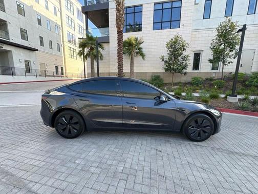 2024 Tesla Model 3 Long Range