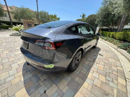 2023 Tesla Model 3 Standard Range