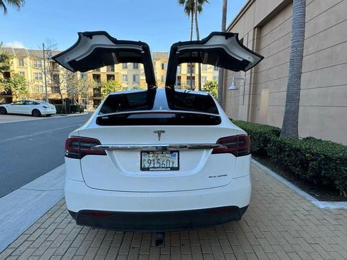 Pearl White Multi-Coat 2020 Tesla Model X Long Range Plus Dual Motor All-Wheel Drive