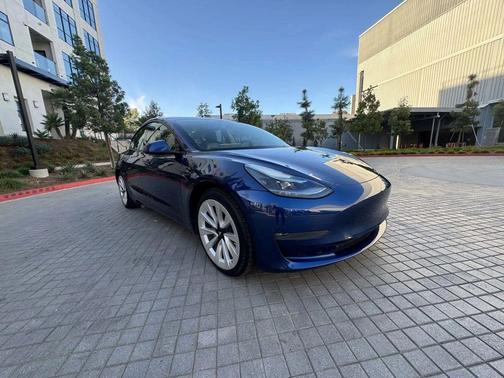 Deep Blue Metallic 2023 Tesla Model 3 Standard Range