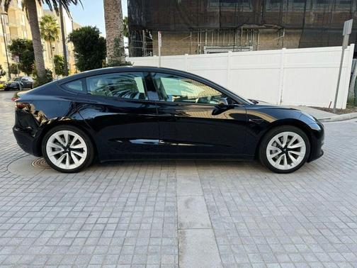 Solid Black 2023 Tesla Model 3 Standard Range