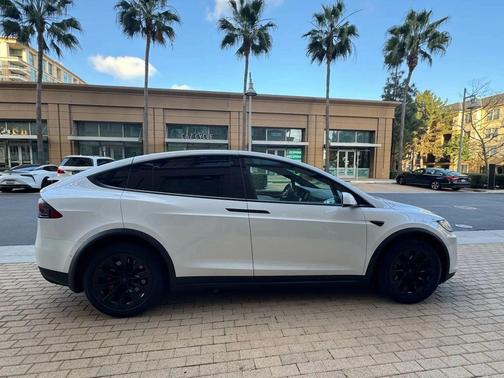 Pearl White Multi-Coat 2020 Tesla Model X Long Range Plus Dual Motor All-Wheel Drive
