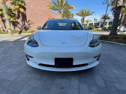 Pearl White Multi-Coat 2021 Tesla Model 3 Standard Range Plus