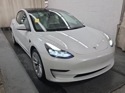 2023 Tesla Model 3 Standard Range