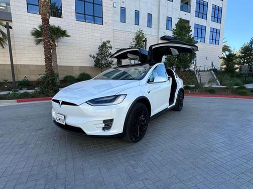 Pearl White Multi-Coat 2020 Tesla Model X Performance Dual Motor All-Wheel Drive