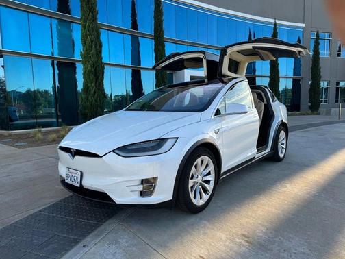 2017 Tesla Model X 75D