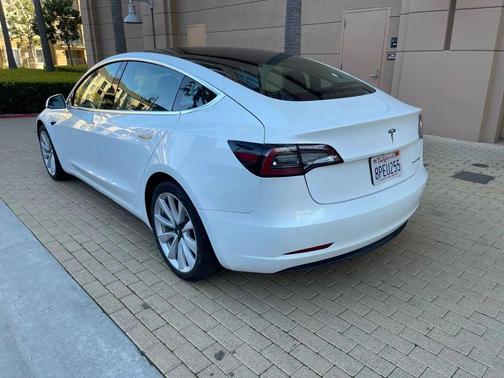 2020 Tesla Model 3 Standard Range Plus