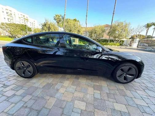 2023 Tesla Model 3 Standard Range