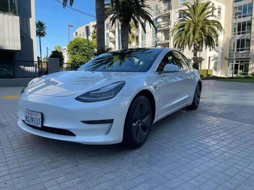 2020 Tesla Model 3 Standard Range
