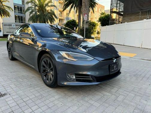 2018 Tesla Model S 100D
