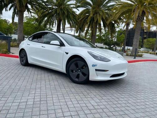 2023 Tesla Model 3 Standard Range