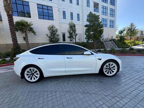 2020 Tesla Model 3 Standard Range