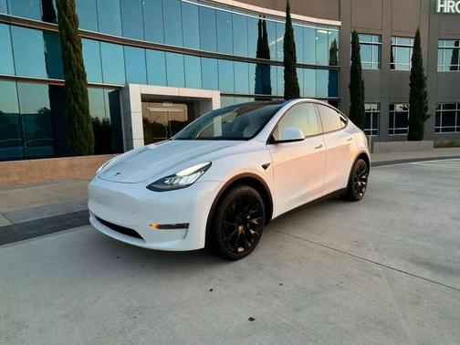 2021 Tesla Model Y Long Range Dual Motor All-Wheel Drive