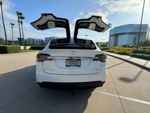 2017 Tesla Model X 100D