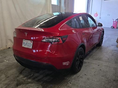 2021 Tesla Model Y Standard Range Rear-Wheel Drive