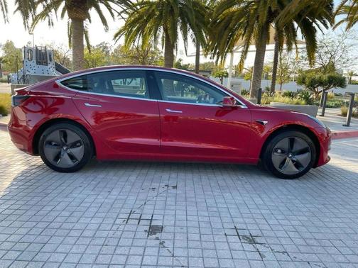 2022 Tesla Model 3 Standard Range