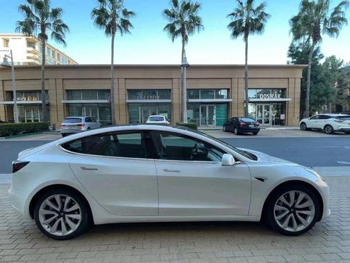 2020 Tesla Model 3 Long Range