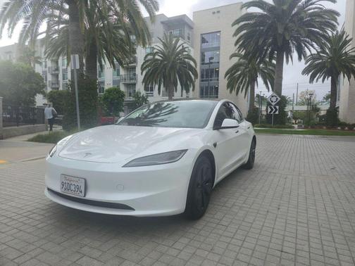 Pearl White Multi-Coat 2025 Tesla Model 3 Long Range
