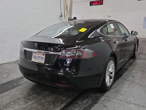 2018 Tesla Model S 75D