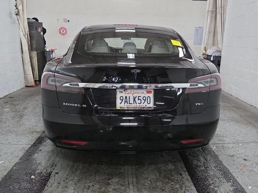 2018 Tesla Model S 75D
