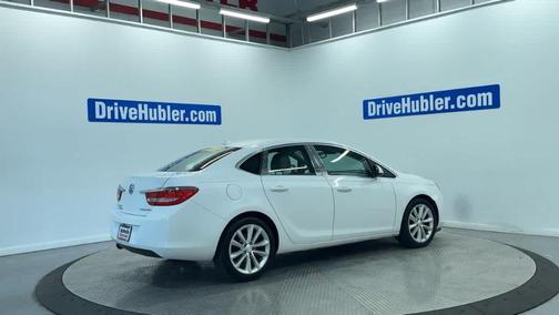 Summit White 2013 Buick Verano Base