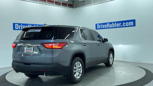Satin Steel Metallic 2021 Chevrolet Traverse LS