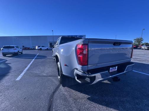 2024 Chevrolet Silverado 3500 LT