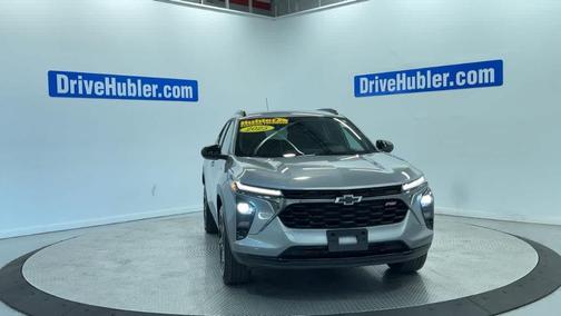 Sterling Gray Metallic 2025 Chevrolet Trax 2RS