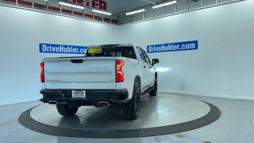 Iridescent Pearl Tricoat 2023 Chevrolet Silverado 1500 LT Trail Boss